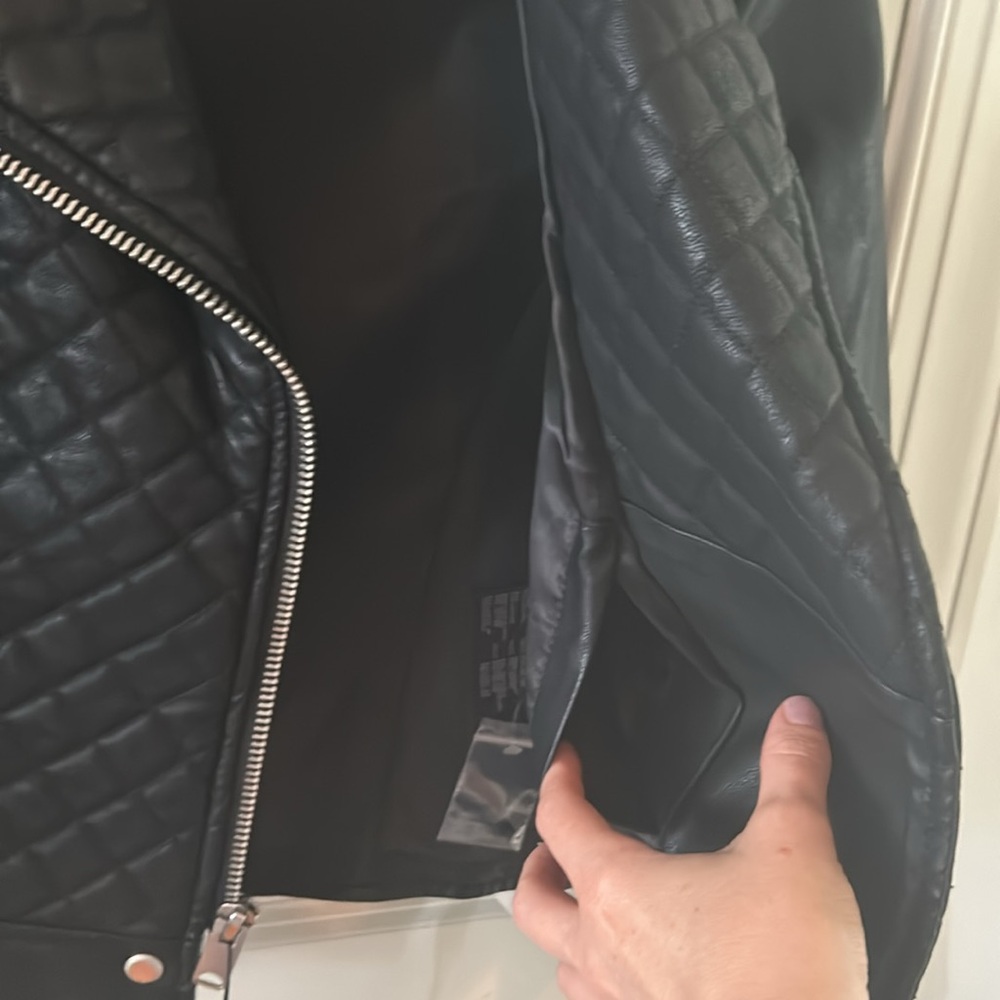 Marc New York Quilted Faux Leather Moto Jacket Faux Fur Collar S NWT - Picture 5 of 11
